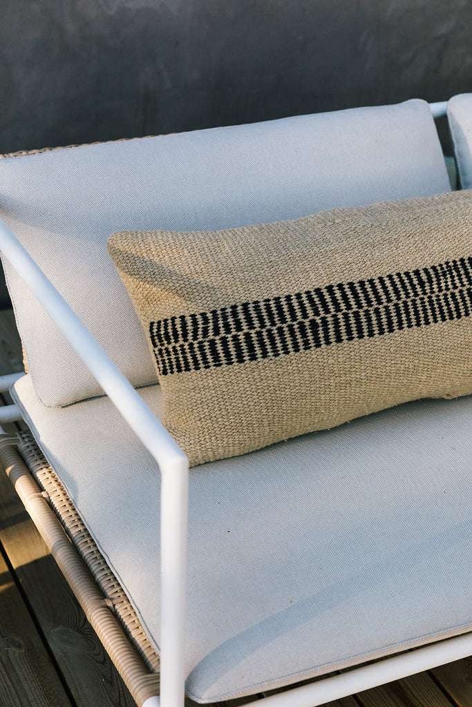 Monte XL Lumbar Cushion #20 | Sand & Black